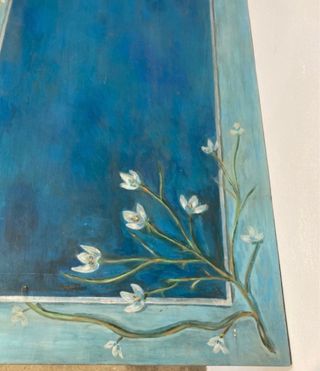 Mesa antigua pintada