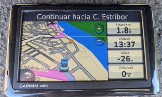 Navegador GPS Garmin Nüvi serie 1400