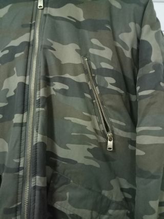 Abrigo militar oversize Zara