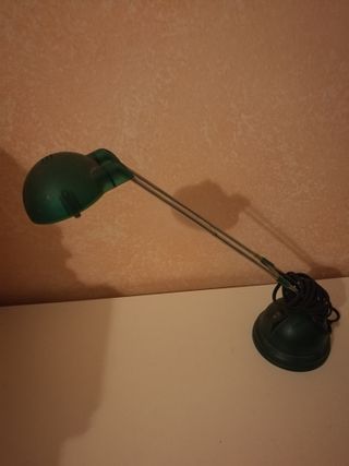 lampada da comodino o scrivania