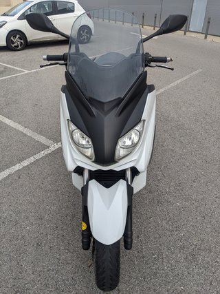Yamaha X-max 250 como nueva