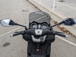 Yamaha X-max 250 como nueva