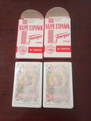 Dos barajas Fournier, 40 cartas.