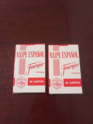 Dos barajas Fournier, 40 cartas.