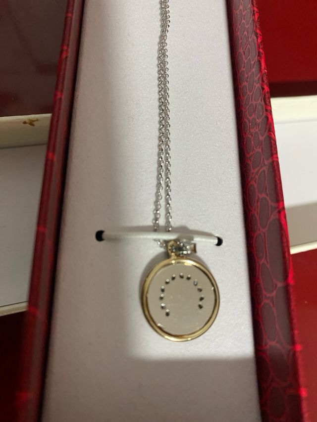 Cadena y medalla de niña