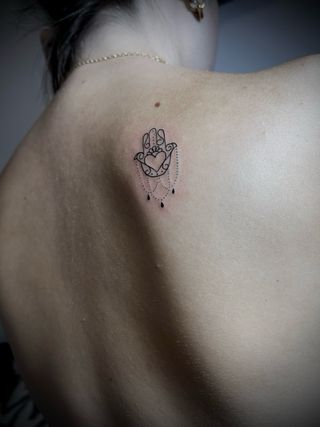 TATUAJES linea fina y microrealismo