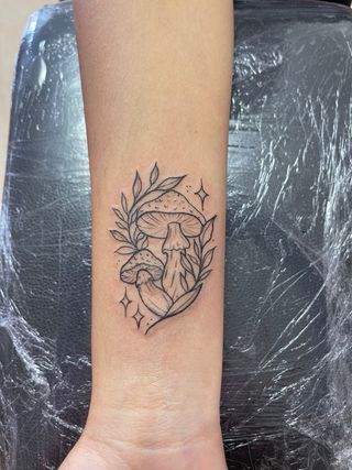 TATUAJES linea fina y microrealismo