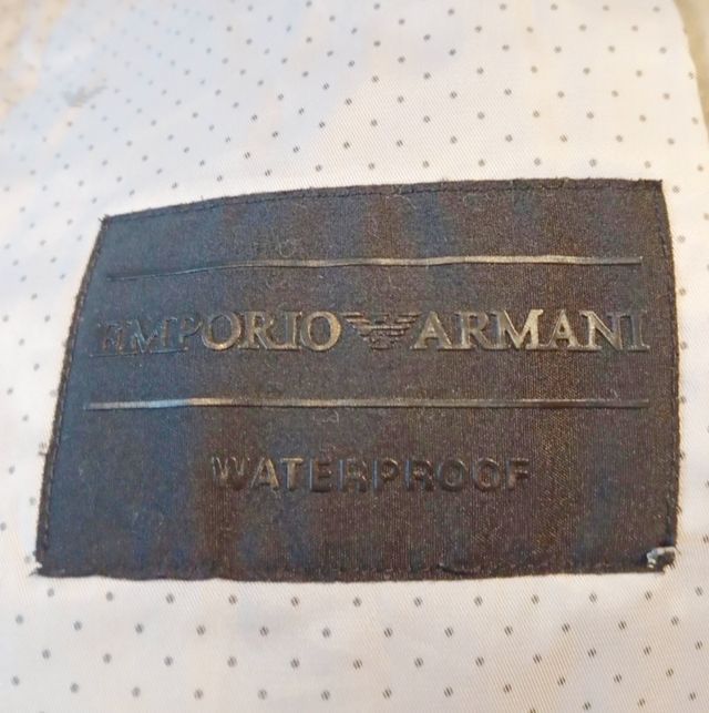 Emporio Armani chaqueta.