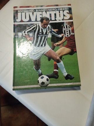 Juventus Annuario Bianconero 1982/83