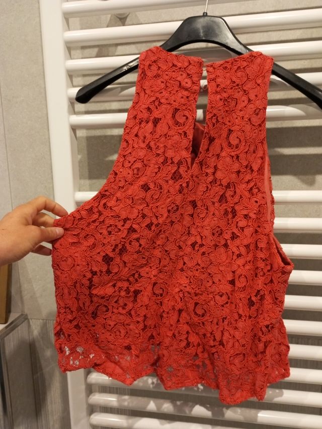 Top in pizzo e raso ZARA