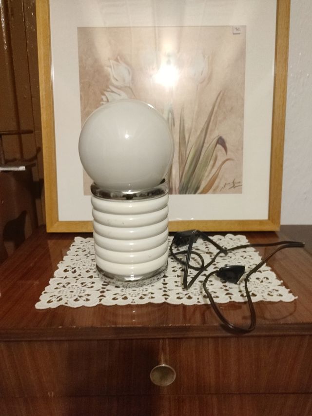 Lampade da comodino antiche