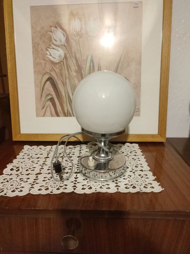 Lampade da comodino antiche