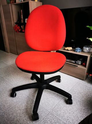 Silla de escritorio ikea roja
