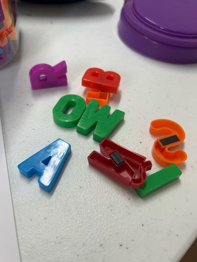 Letras magnéticas mayúsculas 308 piezas