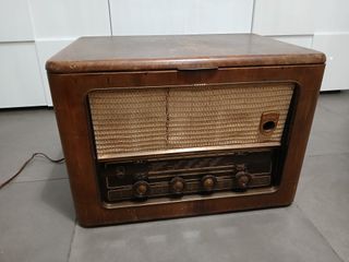 Antica Radio Vintage A Valvole Con Giradischi Radi