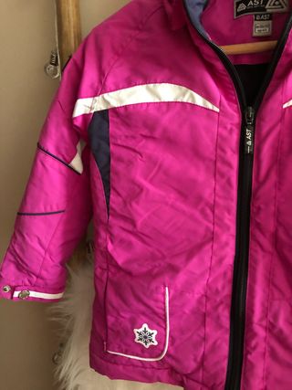 Cazadora niña talla 4/5 tipo nieve