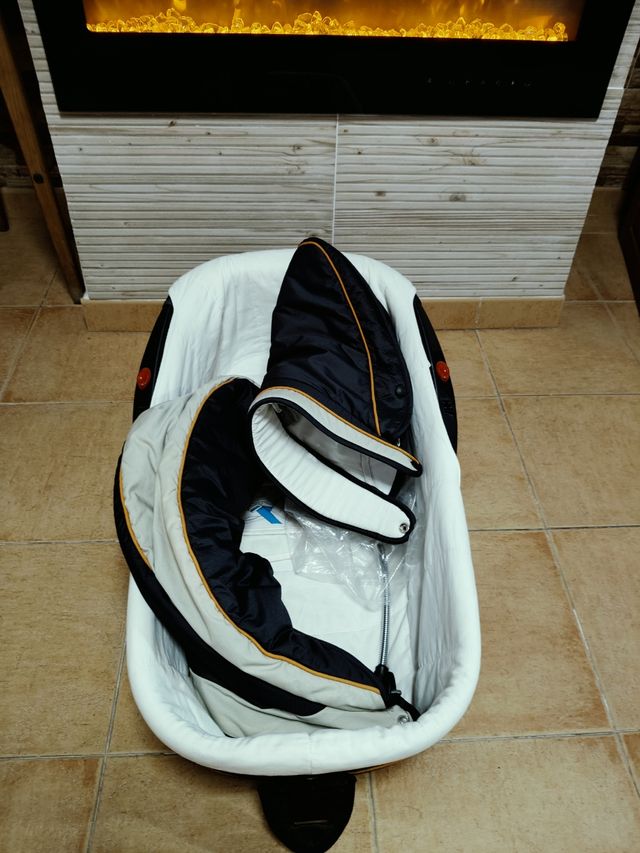 Capazo para bebe. chicco