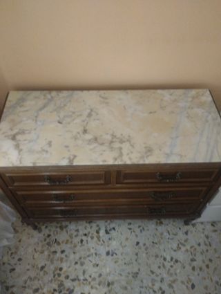 Mueble antiguo dormitorio