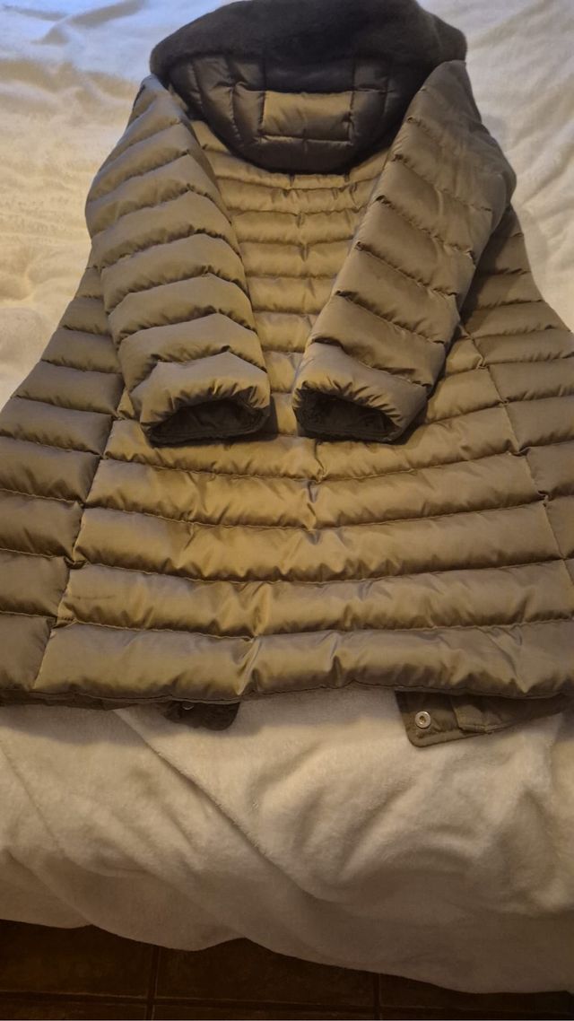 Plumiferos GEOX color topo. precio negociable