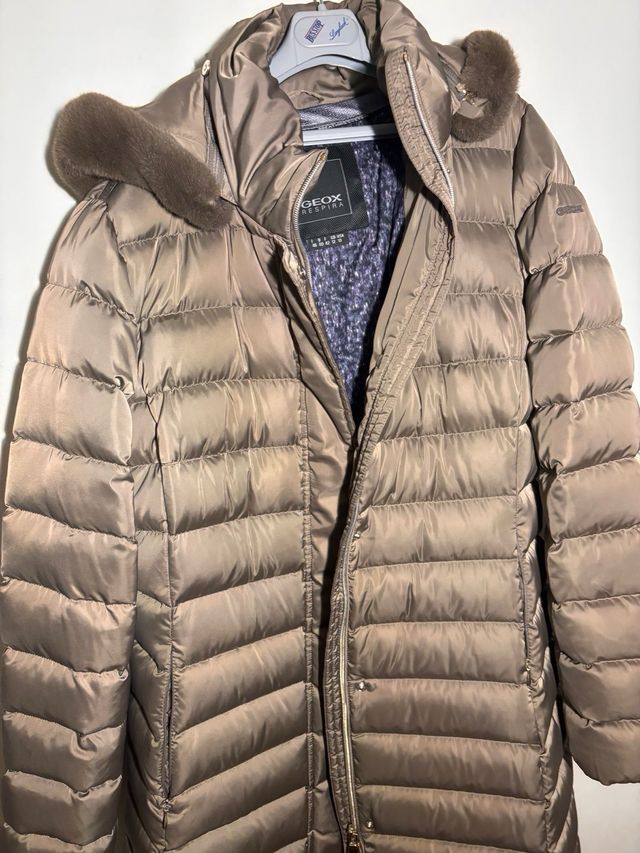 Plumiferos GEOX color topo. precio negociable