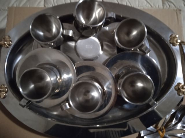 servizio caffè 6 persone in acciaio Inox + 6 cucch