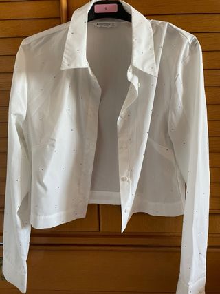 Camisa de vestir de perlitas