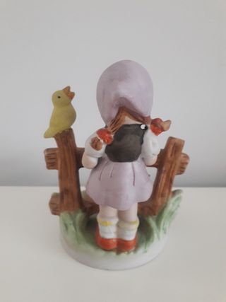 Figura cerámica niña y animales