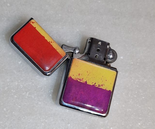 Mechero Tristar de gasolina esmaltado.