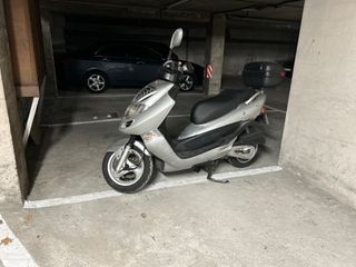 MOTO KIYMCO  BET AND WIN 125 CC.
