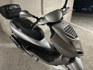 MOTO KIYMCO  BET AND WIN 125 CC.