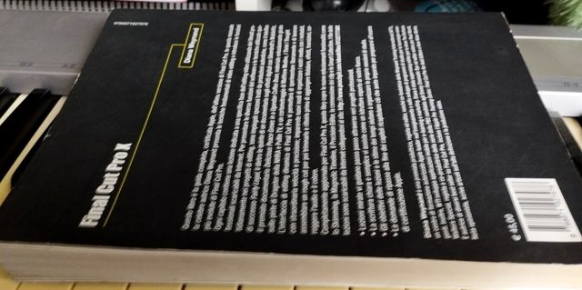 Final Cut X manuale edito Pearson.