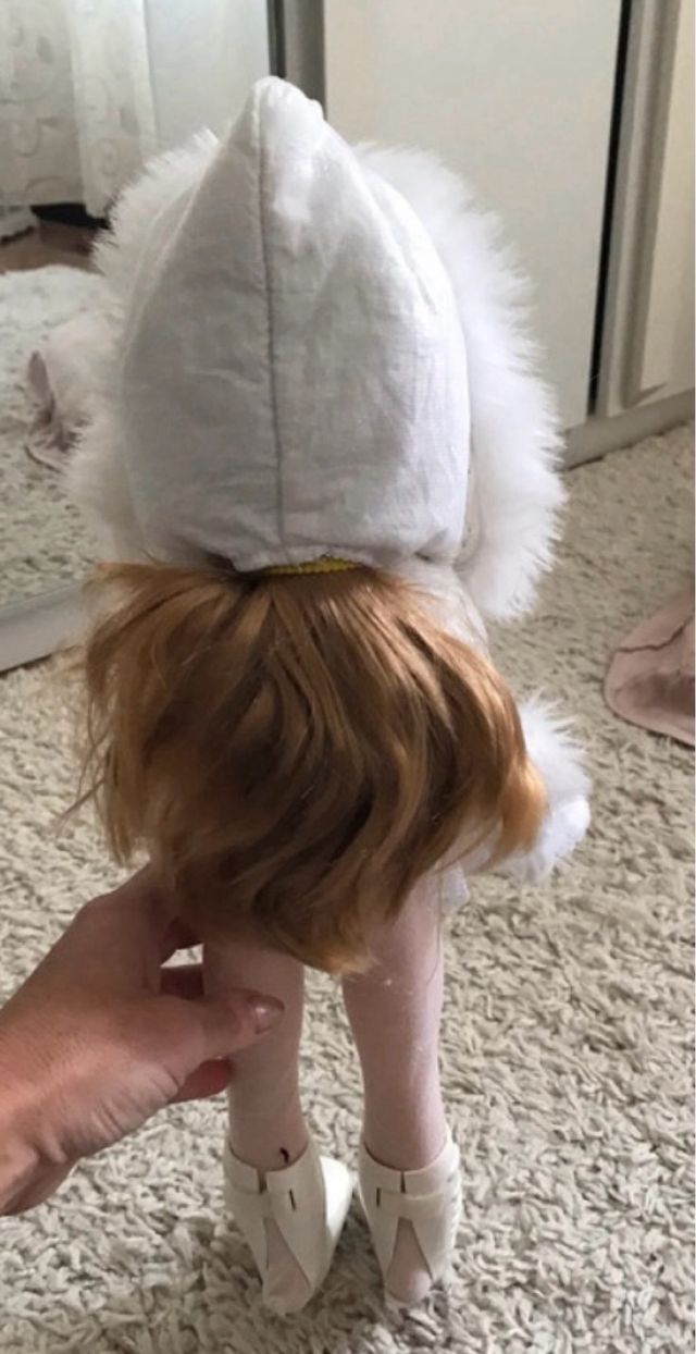 1 bambola rollerblade e 1 bambola pattinatrice