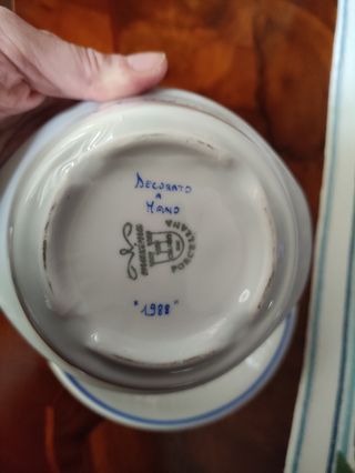 Tazza con piattino porcellana dipinta a mano 
