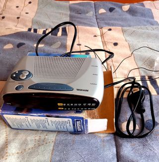 Reloj Radio Despertador NUEVO "WATSON"