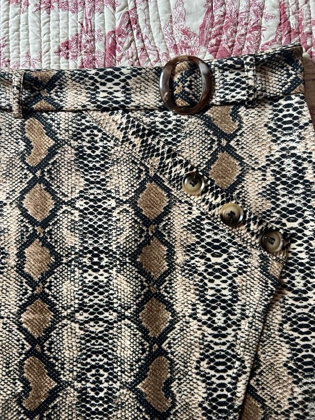 Saia com estampa animal