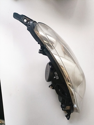 Faro izquierdo Peugeot 407 sw año 2005
