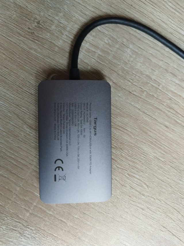 Multi port hub TARGUS