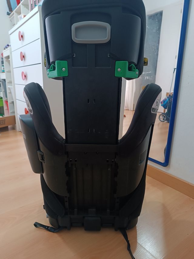 Silla de coche Affix i-size Midnight. Marca Graco 