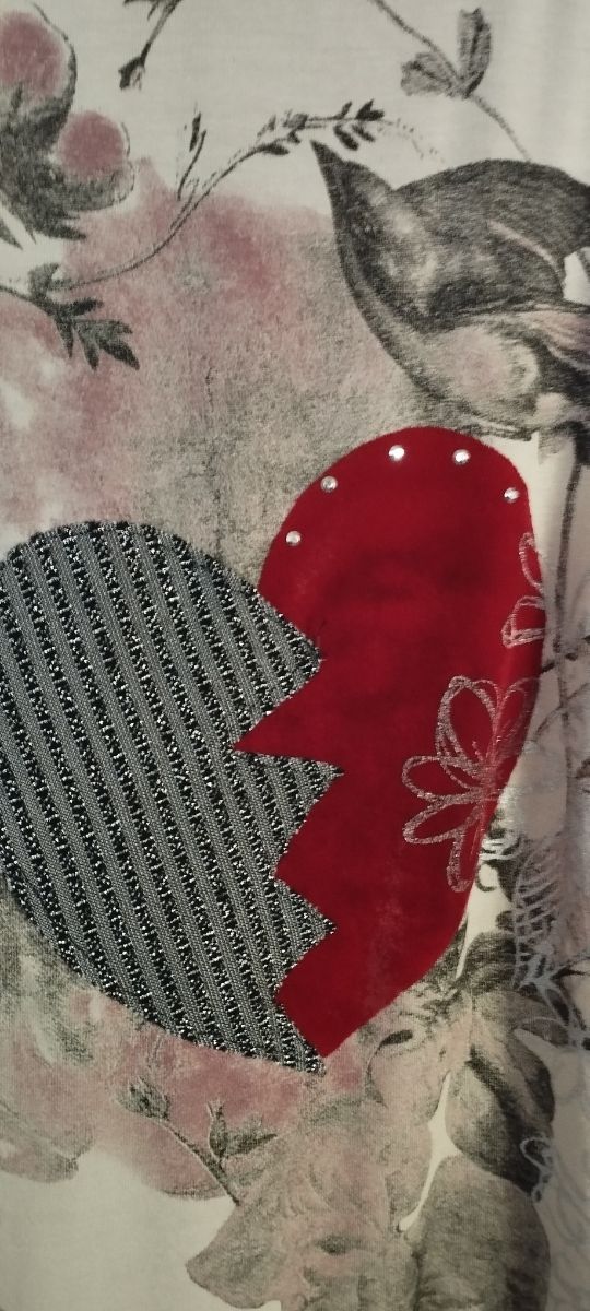 CAMISETA MANGA LARGA ESTAMPADA. XL.