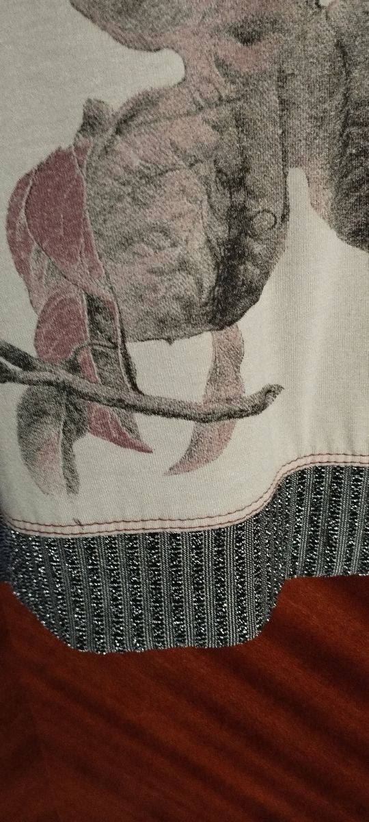 CAMISETA MANGA LARGA ESTAMPADA. XL.