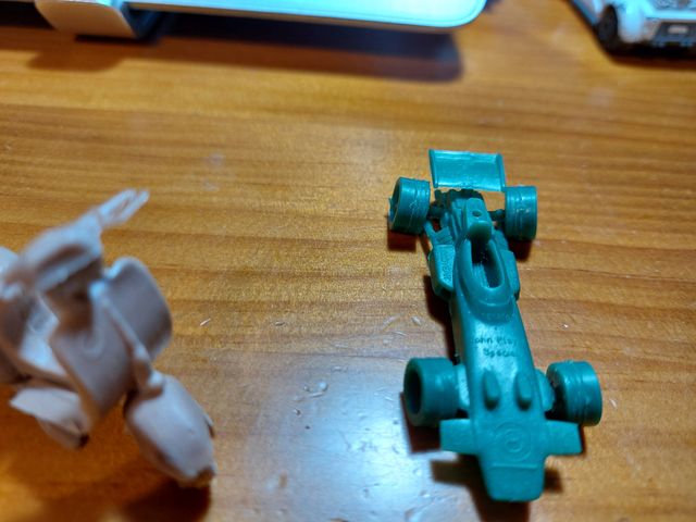 MONTAPLEX VESPA Y DUNKIN FORMULA 1.