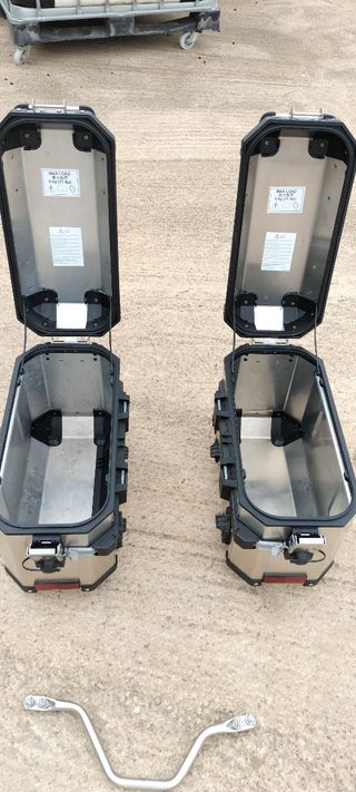 Maletasde aluminio Triumph