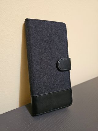Cover libro nera Motorola Edge