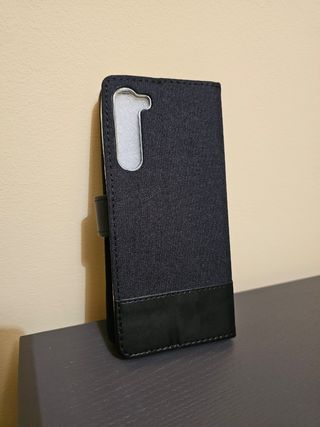 Cover libro nera Motorola Edge