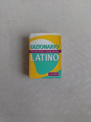 Dizionario latino. Italiano-latino, latino-italiano