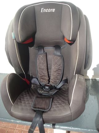 Silla de coche grupo I-II-III, en Maó ( Menorca)