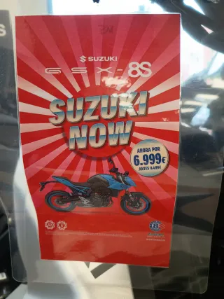 SUZUKI GSX-8S