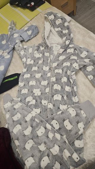 LOTE DE 5 PIJAMAS CALENTITOS