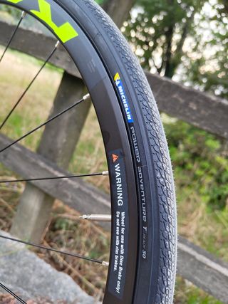 .- Bicicleta Carbono Cube Attain GTC SLT -