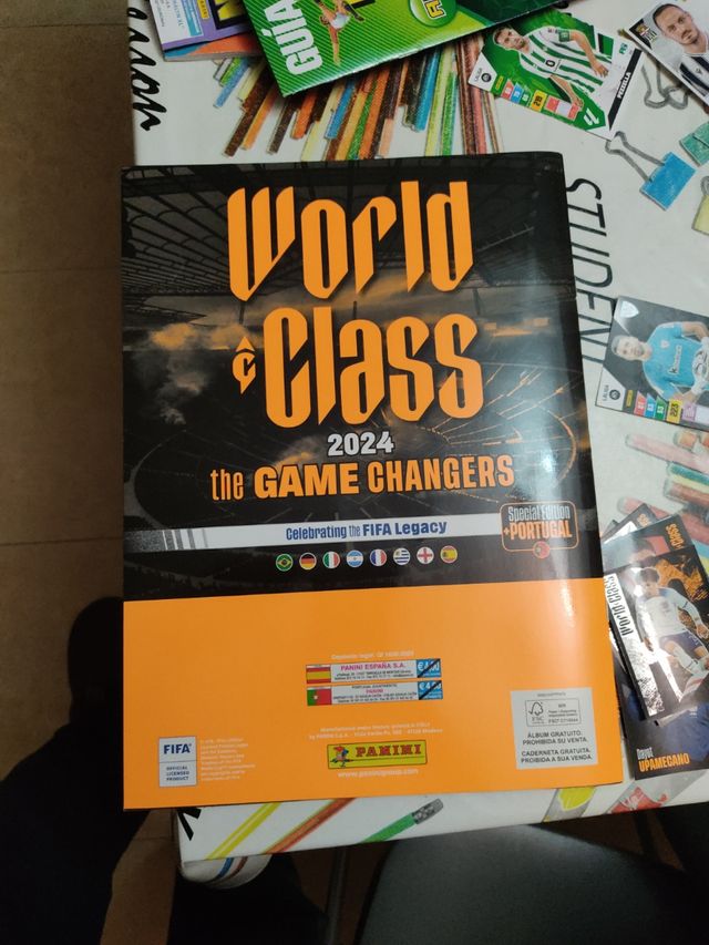 Album di prima classe + adesivi